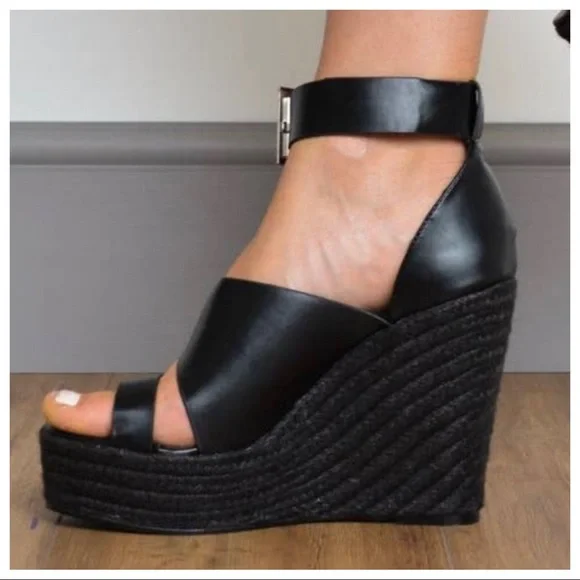 Fabulous Black Buckle Strap Wedges - Picture 4 of 4